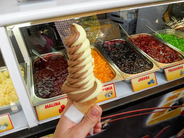 Things to do in Tricity Poland: Eat an ice cream (lody) in Sopot