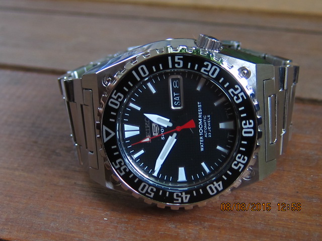 jam \u0026 watch: Seiko 5 Sports SNZD71K1 (Sold)