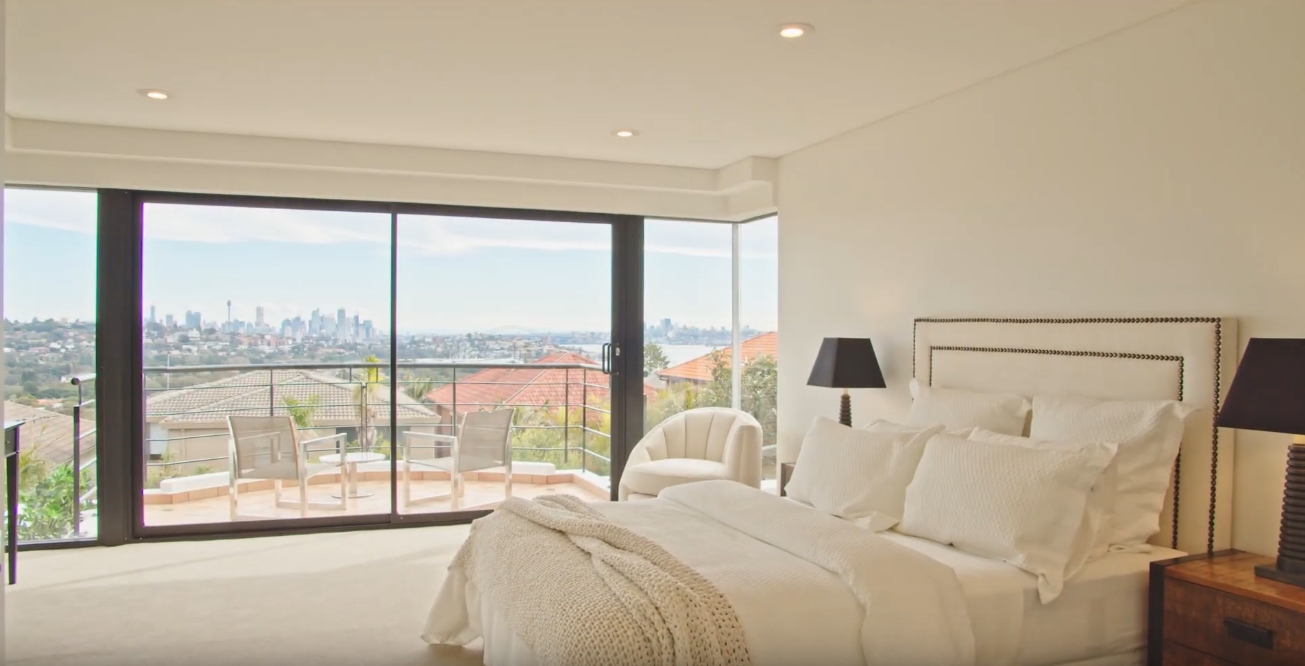 20 Photos vs. 19 Wallangra Rd, Dover Heights, Australia Home Interior Design Tour