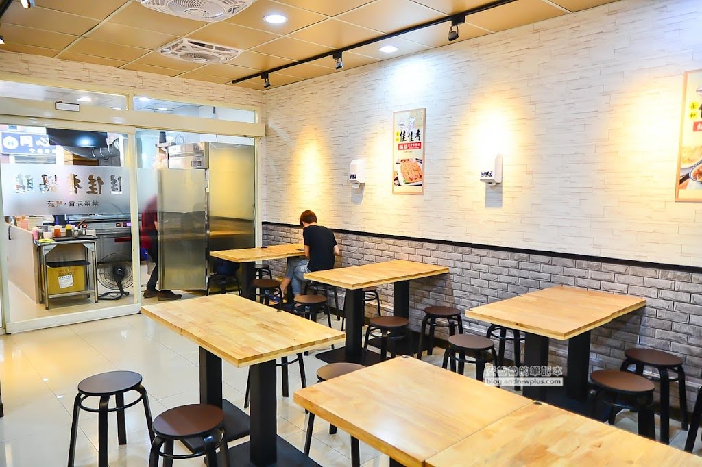 板橋鍋貼,板橋中山路鍋貼,佳佳香鍋貼
