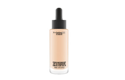 MAC Studio Waterweight SPF 30 Foundation MAC Studio Waterweight SPF 30 Foundation