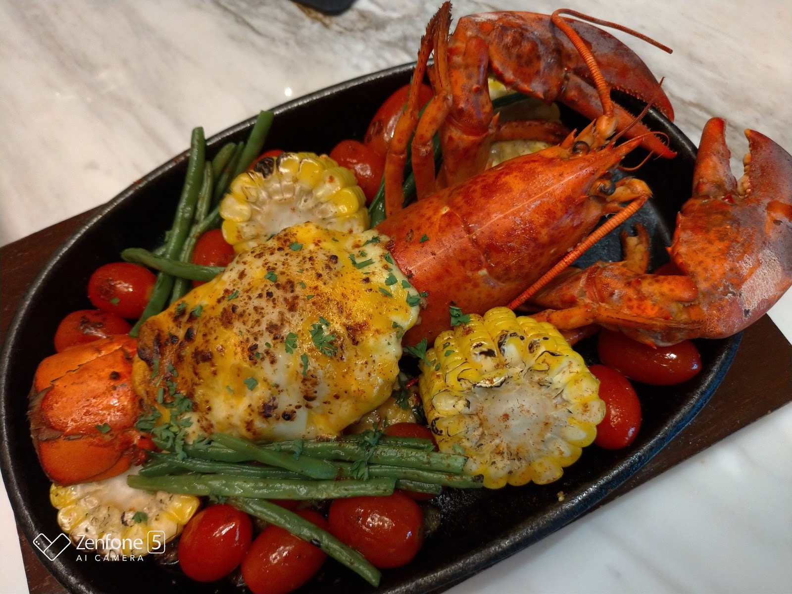 Life is Kulayful Lobster Mondays at Marriott Manila