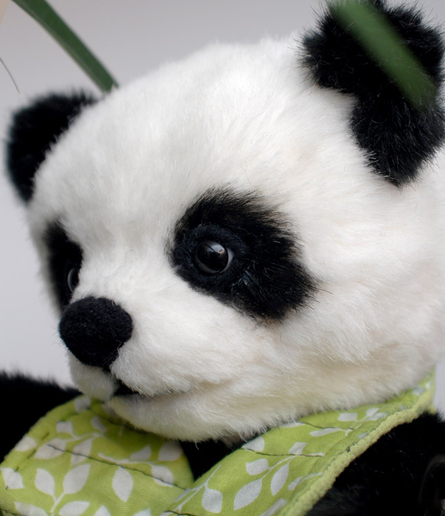 Buy panda. Маленькая Живая Пандочка. Авторская игрушка Панда. Маленький декоративный Панда. Панда любовь.