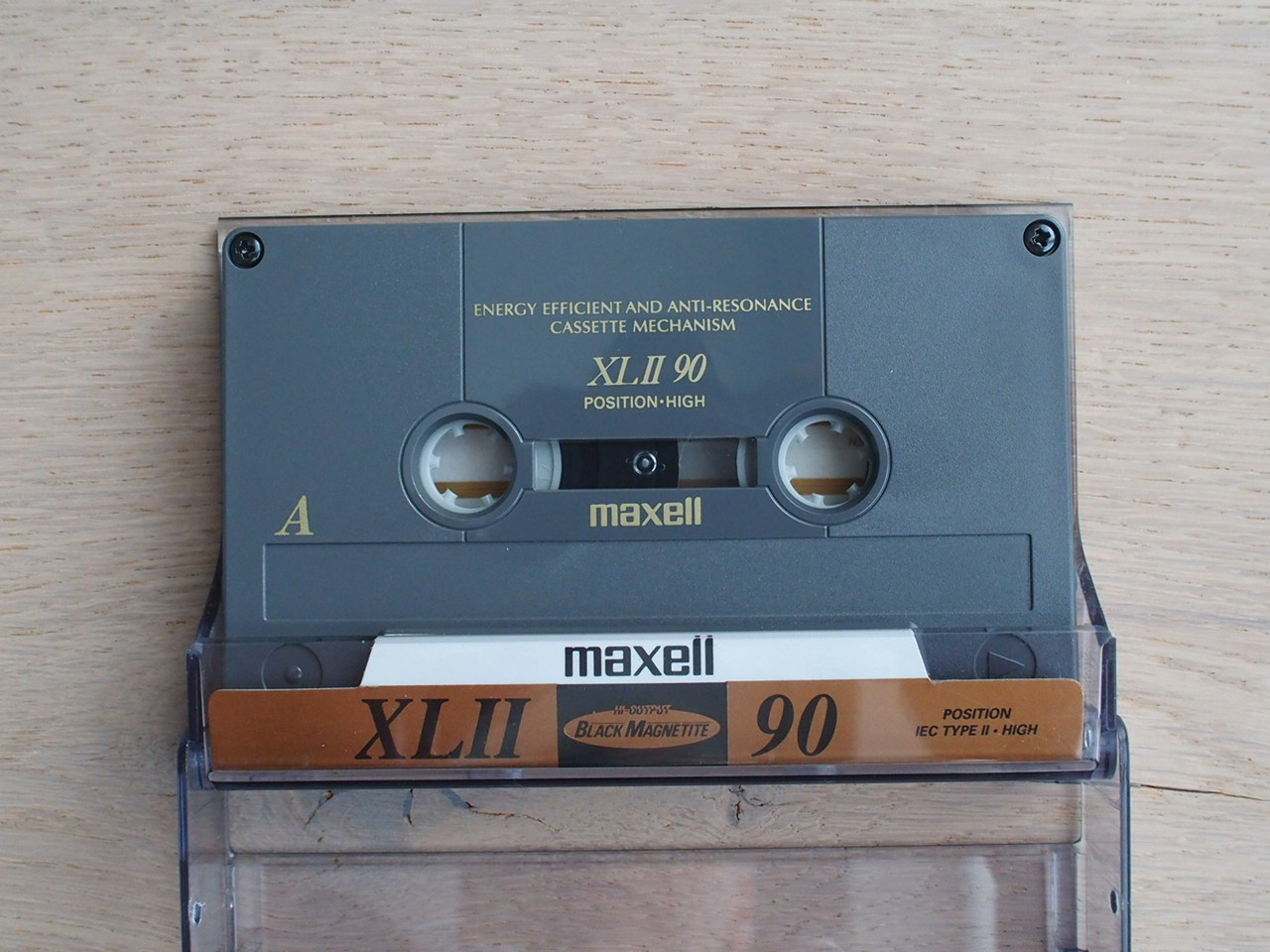 Audiochrome: Cassette tape measurements: Maxell XLII-S, Hitachi SX
