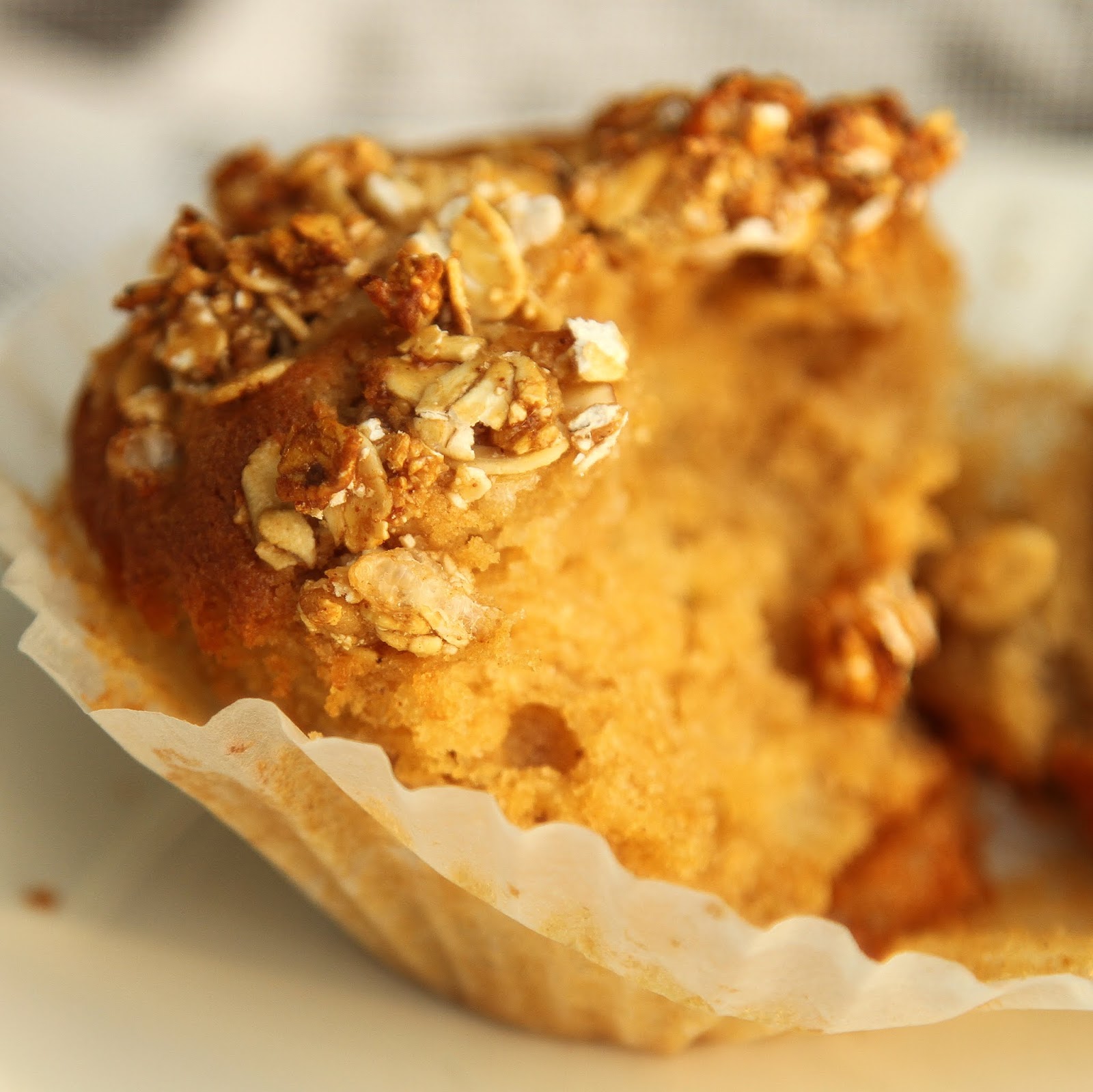 pepsakoy Apple Granola Cupcakes