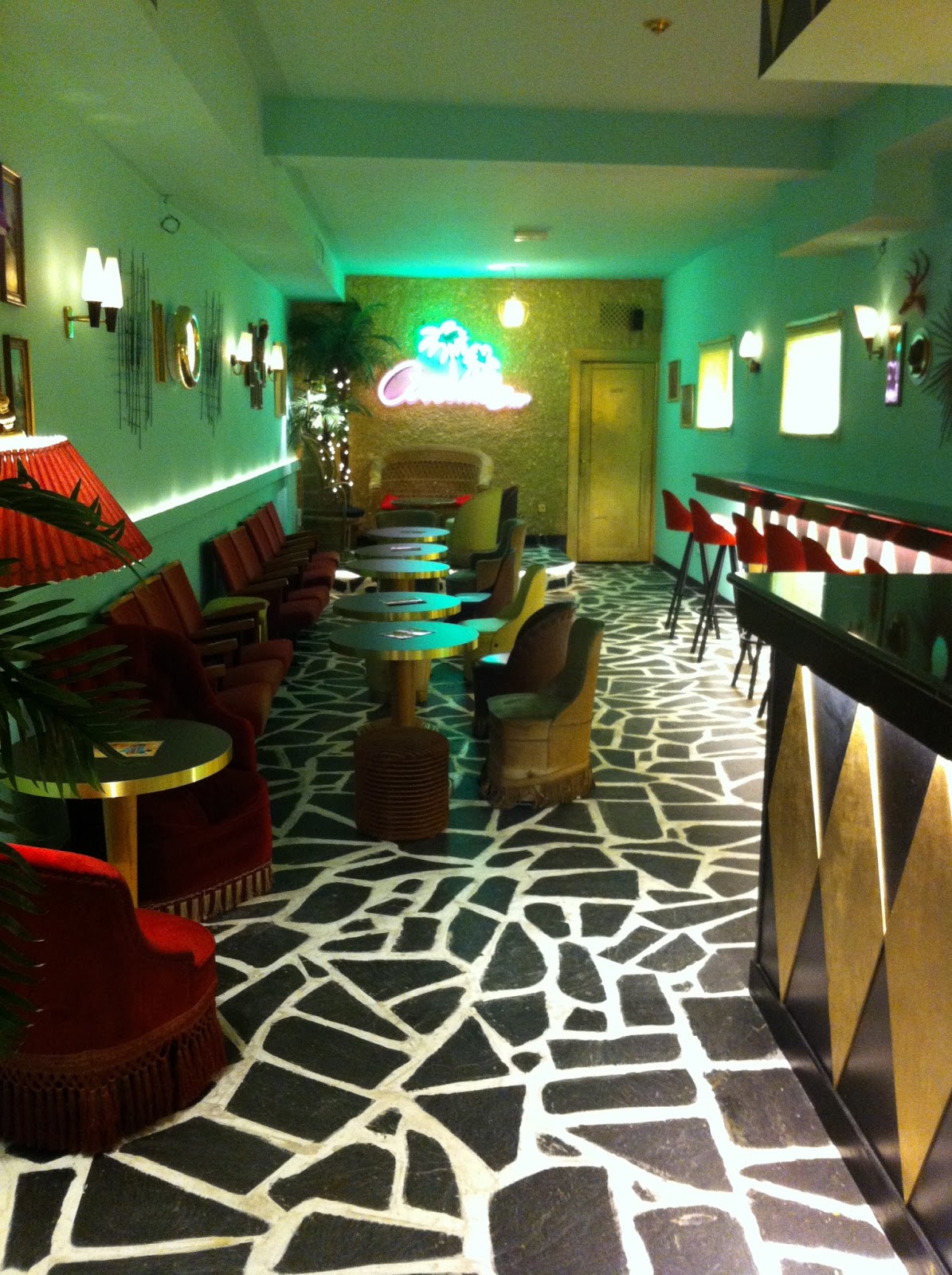 Barriendo las esquinas I Coconut Bar