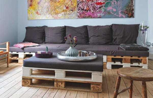 A house full of contrasts and pallets