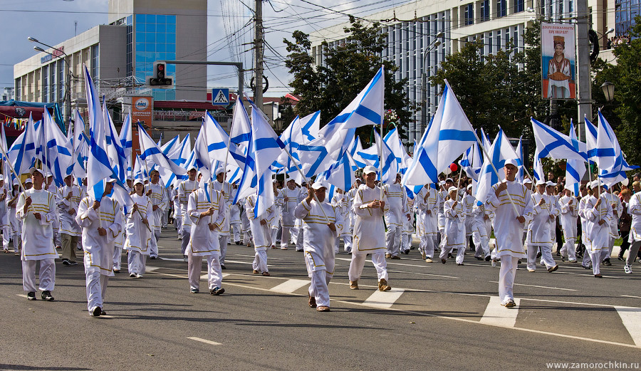 Театрализованное шествие 'ВСЕ мы - Россия'. Празднование Тысячелетия единения мордовского народа с народами России