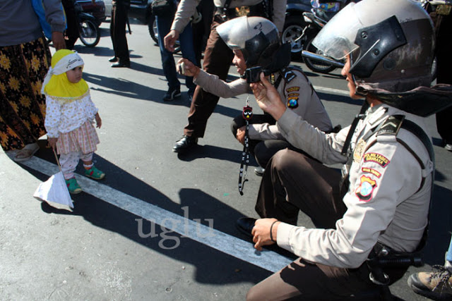 Kumpulan Gambar Lucu Edisi Polisi Kumpulan Gambar Lucu Edisi Polisi