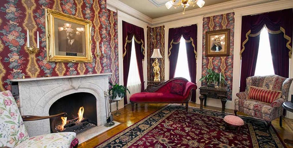 Sweet House Dreams Emig Mansion, 1850 in Emigsville, Pennsylvania