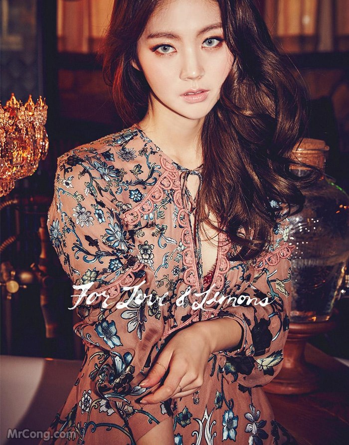 Beautiful Chae Eun in the November 2016 fashion photo album (261 photos) photo 10-7