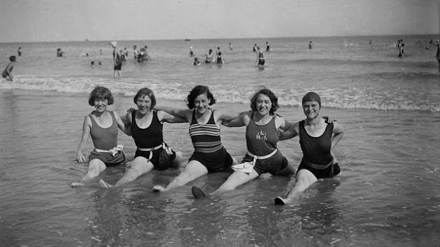 Creatively Graceful: Vintage Vacationers