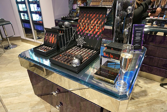 urban decay grand-opening party at square one, urban decay flagship store in Canada, urban decay stand alone store in canada, urban decay mississauga, urban decay grand opening at square one, urban decay square one, beauty blogger, canadian beauty blogger, toronto blogger, toronto, mississauga beauty blog, canadian beauty bloggers.