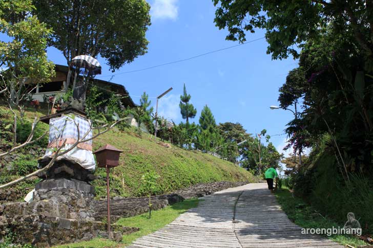 pura parahyangan agung jagatkartta bogor