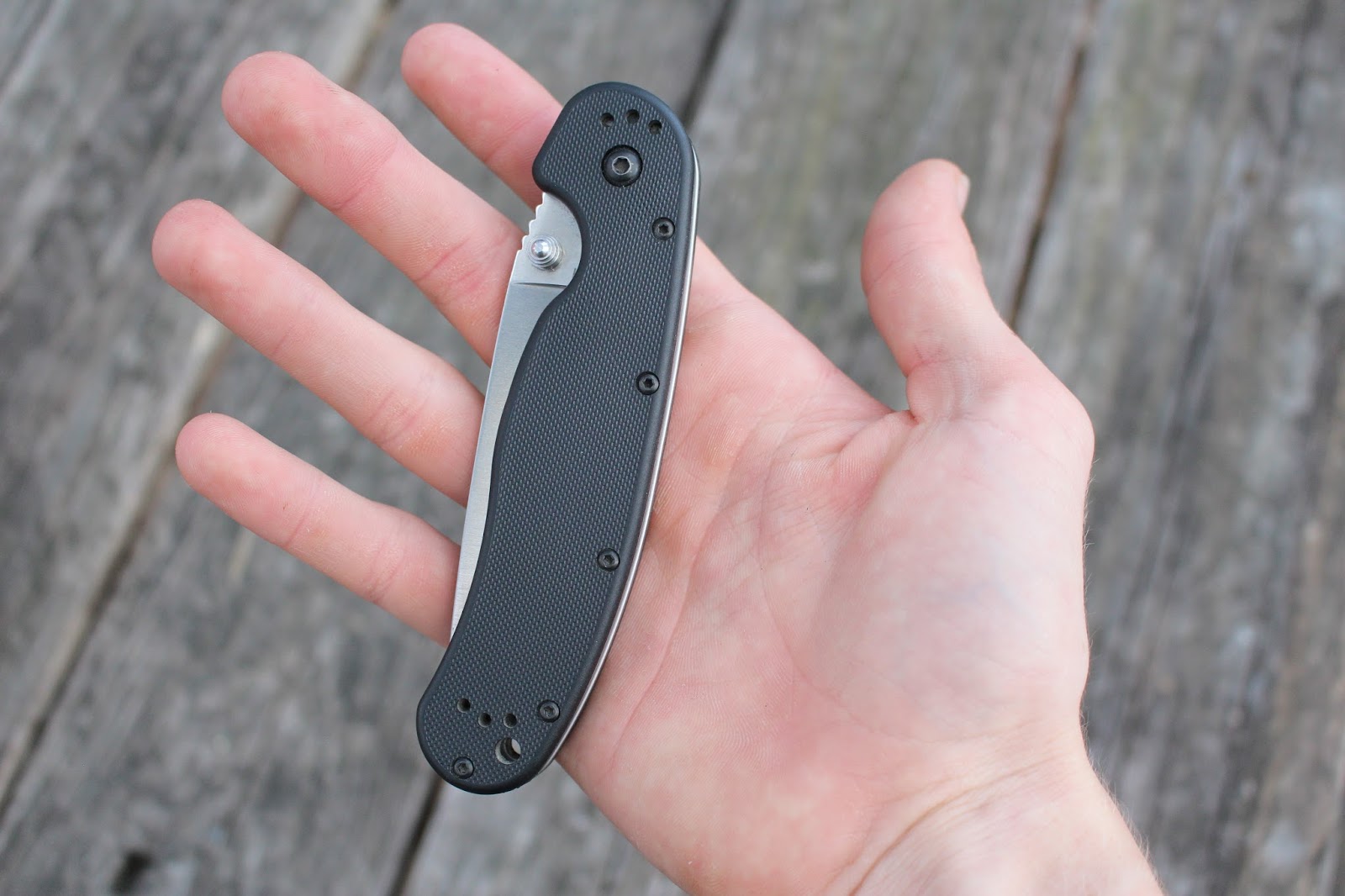 Нож Ontario rat 1