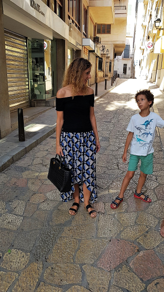 Falda larga estampada hecha a mano