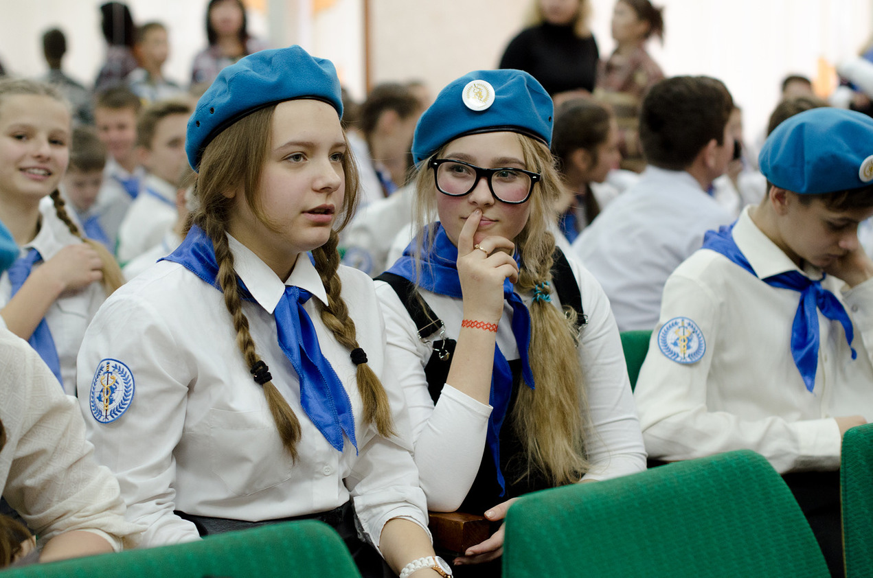 пожар голубой рисунок. дискография группа голубые береты. синие береты оон. группа голубые береты. посвящение голубые.