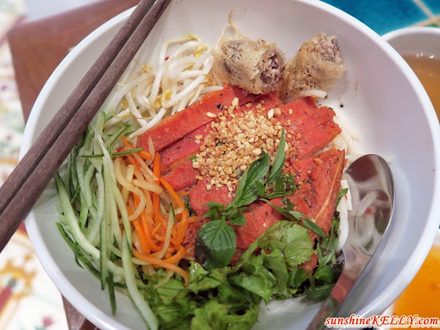 Pho Street, paradigm Mall, Vietnamese Street Food, Vietnamese Street Delights