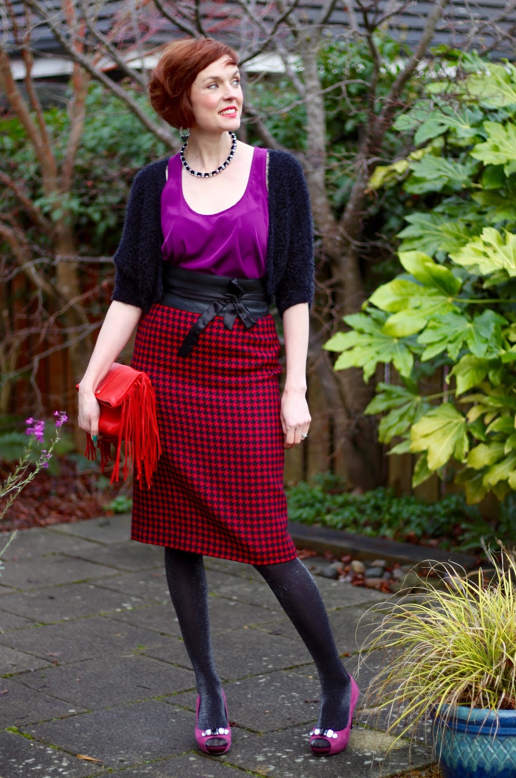The fab 40's in Tartan | Vintage pencil skirt and purple peep toes!