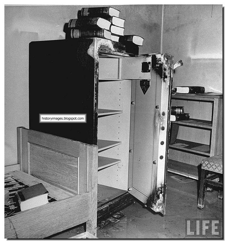 HISTORY IN IMAGES Pictures Of War, History , WW2 Hitler's Last Refuge