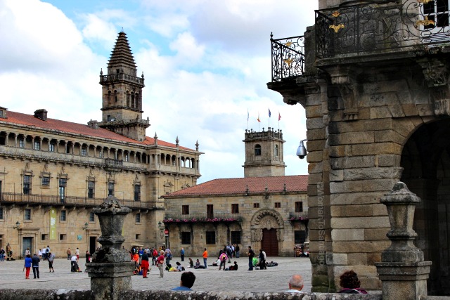 santiago-de-compostela-camino-de-santiago-plaza-obradoiro