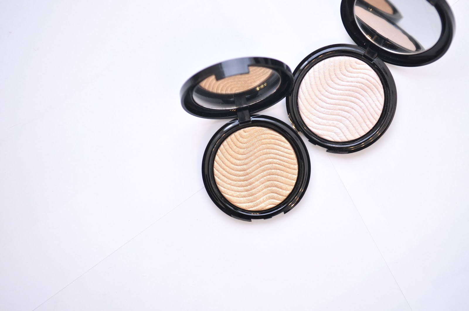 fun size beauty MAKE UP FOR EVER Pro Light Fusion in Rose Gold and Gold