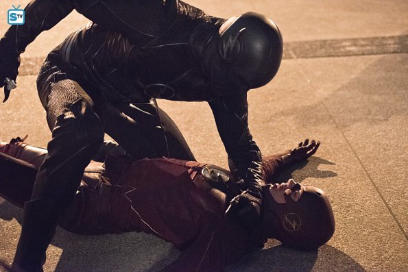 The Flash - Enter Zoom - Review: "I Can't Feel My Legs" 