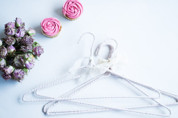 Perchas con tela diy