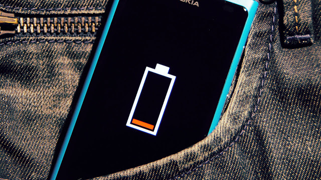 tips mengisi baterai smartphone, charging smartphone supaya awet, memperpanjang umur baterai, tips charging