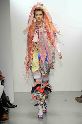Fashion Link: February 2011