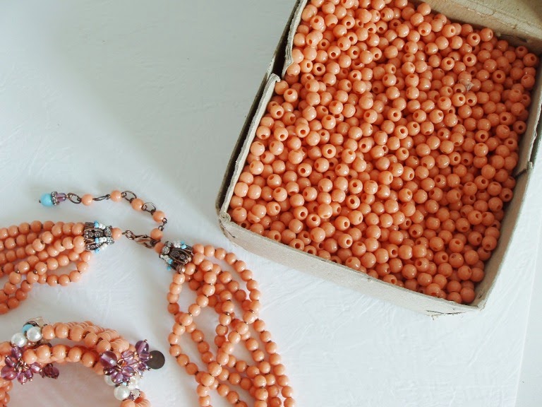 Renaissance of Jewellery Coral Set with Prosser Beads