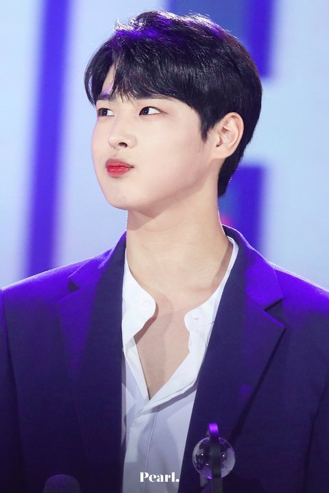 enter talk choi byungchan is seriously a celebrity pann enter talk choi byungchan is seriously a celebrity pann