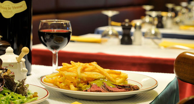 Restaurante Le Relais de Venise L'Entrecôte Restaurante Le Relais de Venise L'Entrecôte