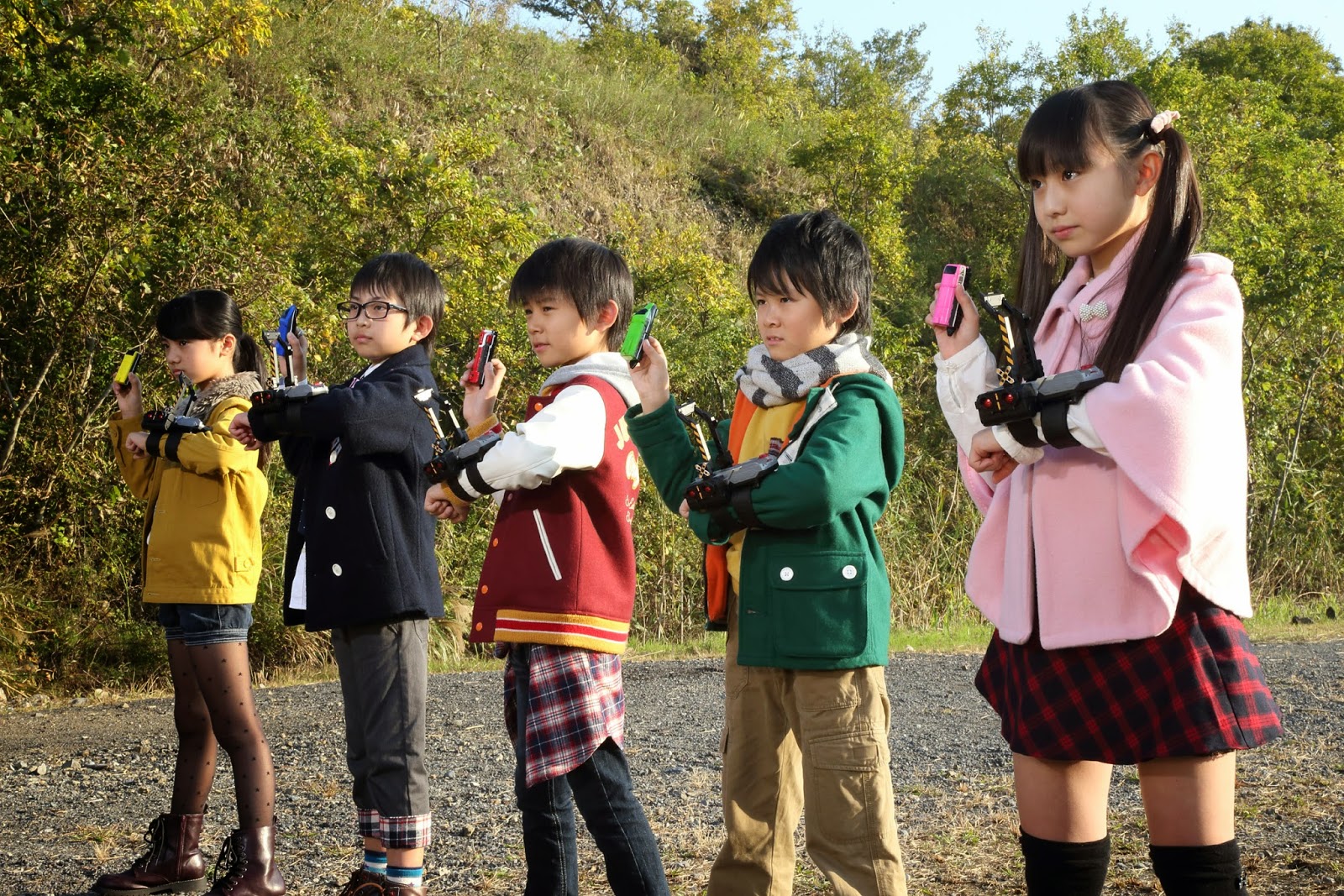 The Power Is On: Images Et Infos Pour ToQger VS Kyoryuger