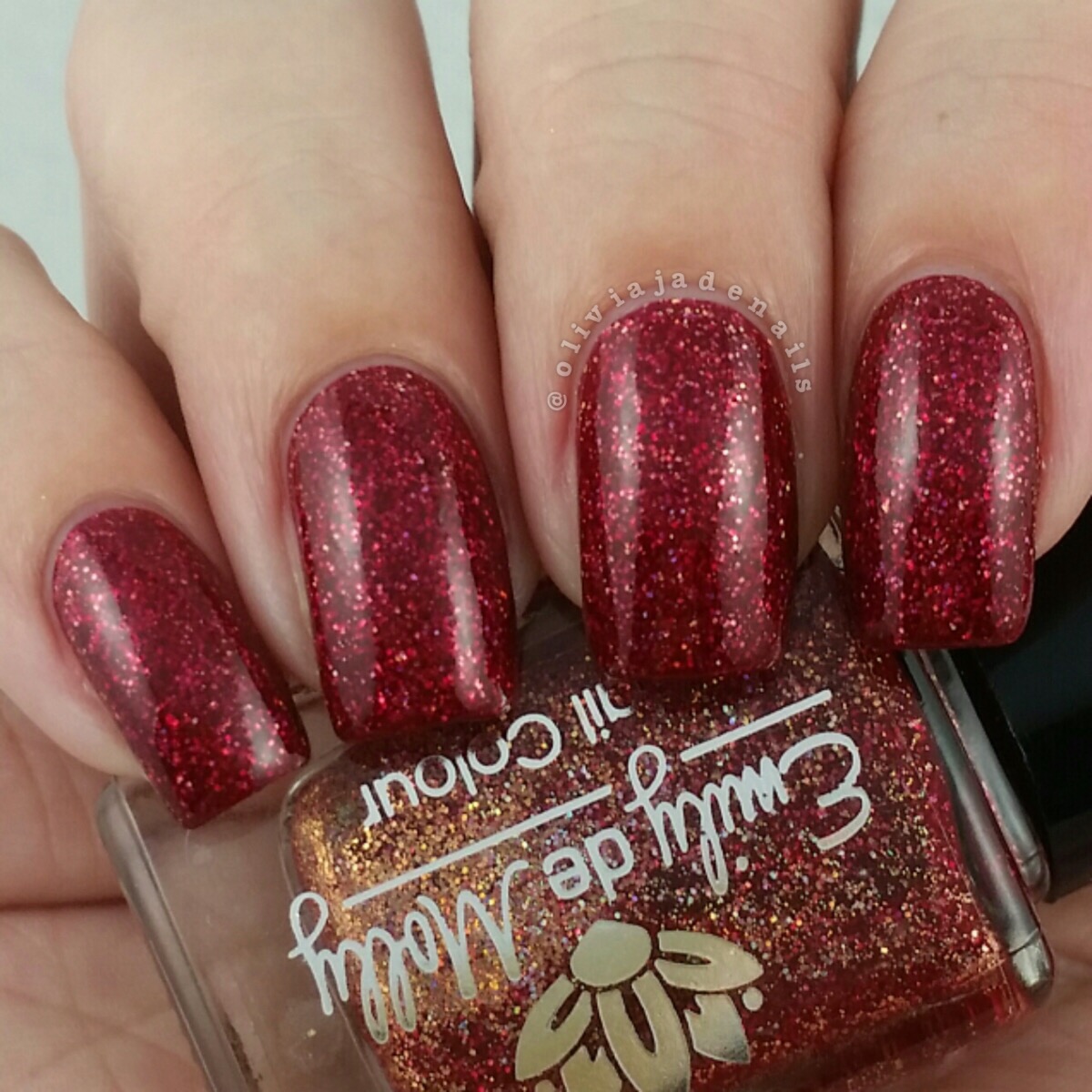 Emily de Molly Understatement swatched by Olivia Jade Nails