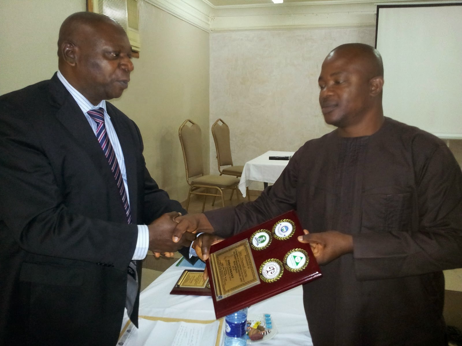 Journalist seeks partnership between Journalist seeks partnership between