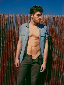Oh yes I am: Erik Conover by Horacio Hamlet