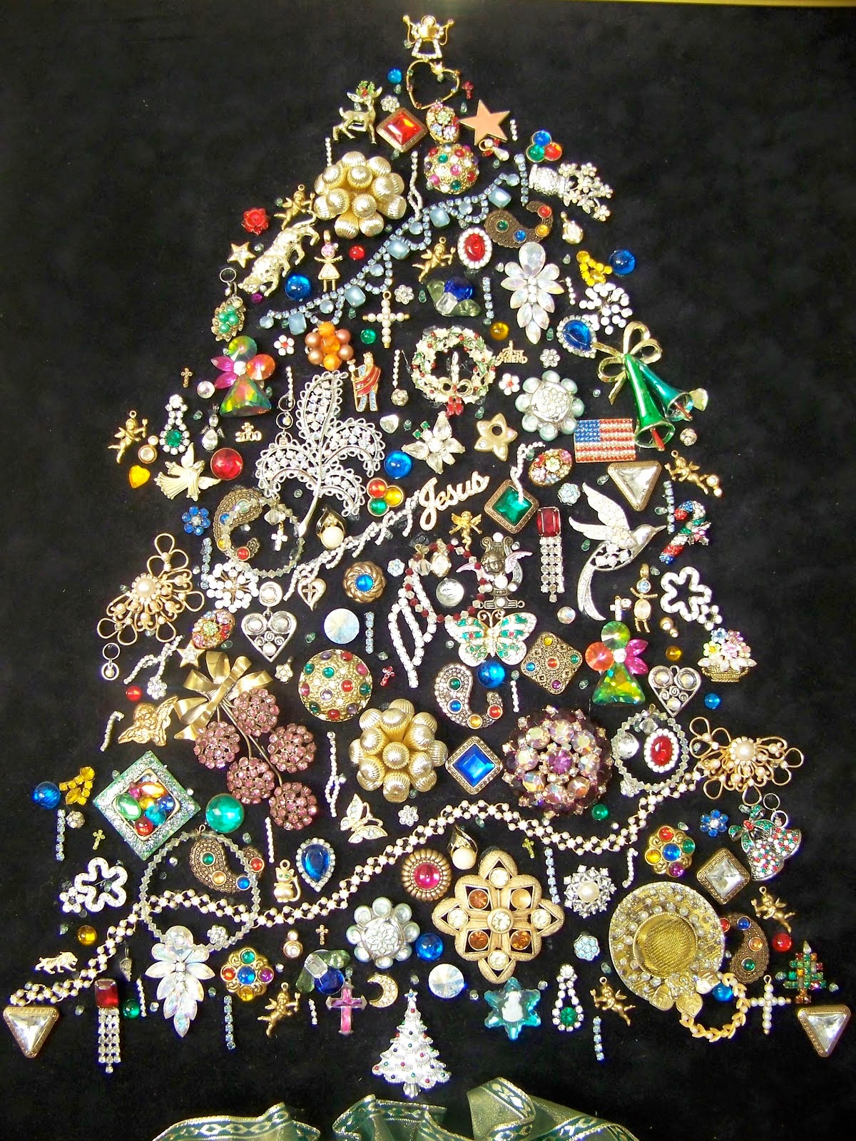 The Art Of UpCycling Christmas Trees Made From Recycled Materials  A