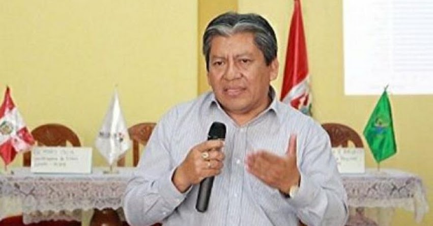 Director DRE Loreto denuncia que recibe amenaza de muerte Director DRE Loreto denuncia que recibe amenaza de muerte