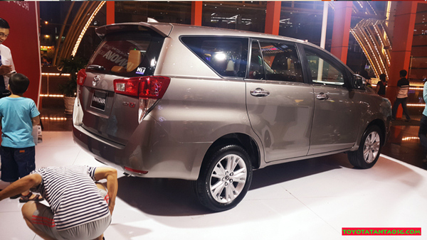 Giá xe Innova 7 chỗ mẫu 2018 - 2019 ảnh 15 gia xe Innova 7 cho mau 2018 - 2019 anh 15
