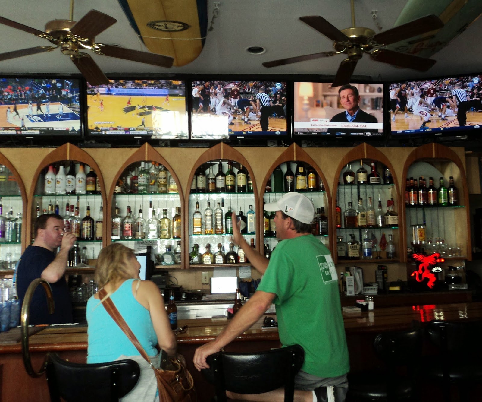 SurfWriter Girls Get On Board at Longboard Restaurant