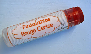Pintalabios ecológico Rouge Cerise Achégate (rojo cereza bio) Pintalabios ecológico Rouge Cerise Achégate (rojo cereza bio)