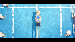 Aoyama podczas pływania
