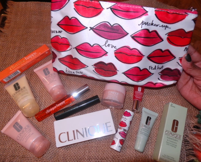 Clinique Kisses Make-up Bag