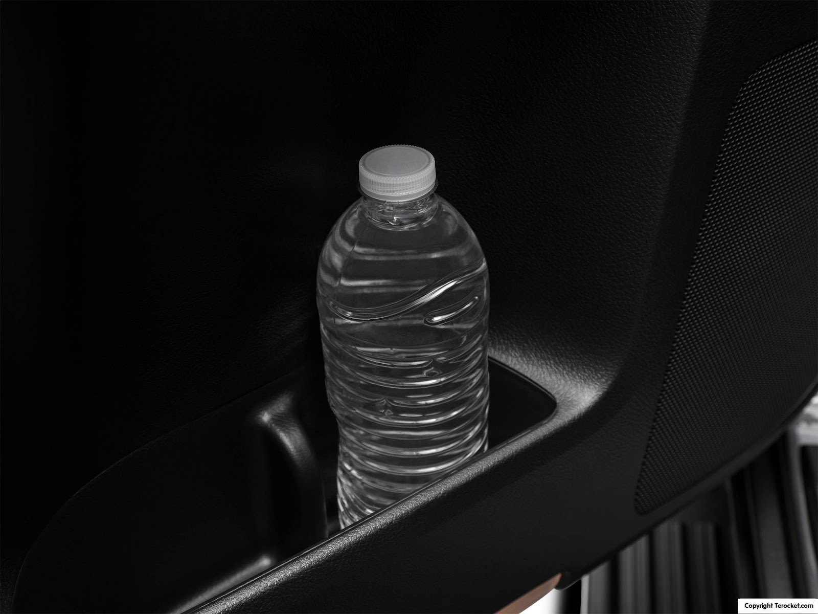 Bỏ chai nước dễ dàng và ở bất cứ đua cũng thuận tiện