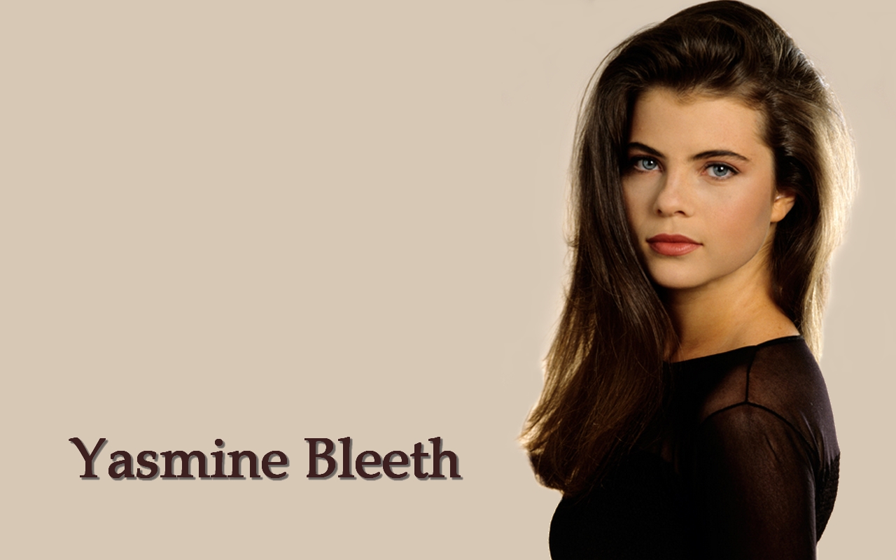 Yasmine Bleeth Wallpaper Desktop