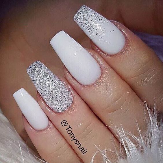29 Trendy White Nails Art Ideas With Accent Designs 2019 To Wear