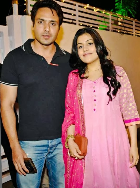 Television (TV) Actor Iqbal Khan with Wife Sneha Khan (Sneha Chhabra) | Television (TV) Actor Iqbal Khan Family Photos | Real-Life Photos