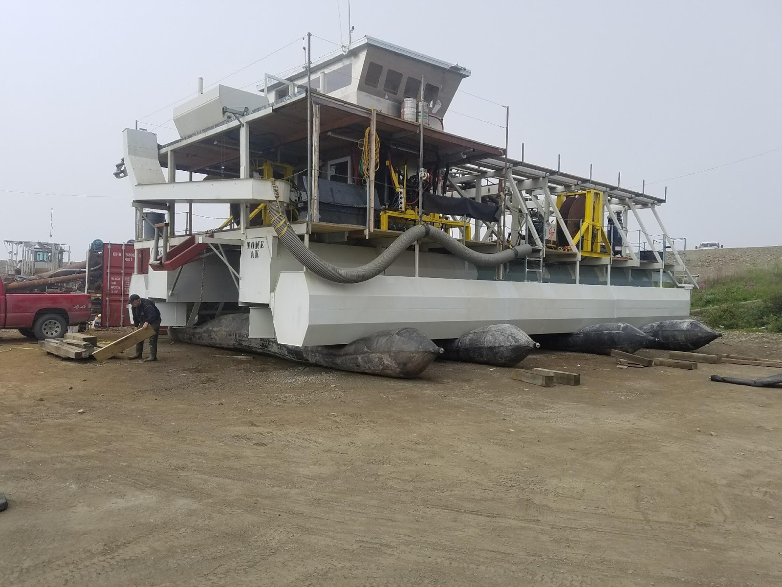 How does a giant land dredge work luckposa