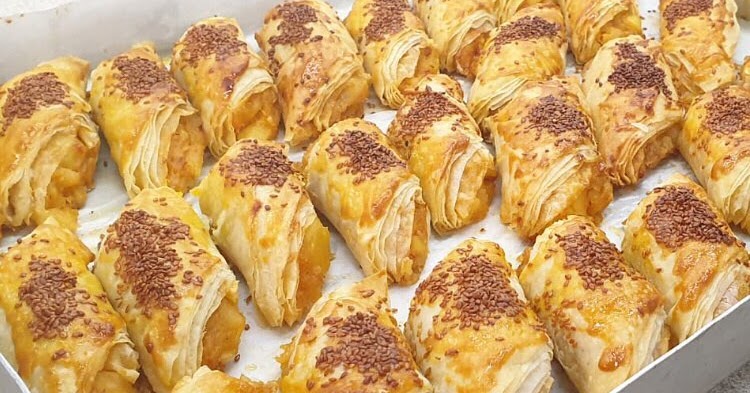Patatesli El Açması Lezzetinde Börek Pratik Tarifim Patatesli El Açması Lezzetinde Börek Pratik Tarifim